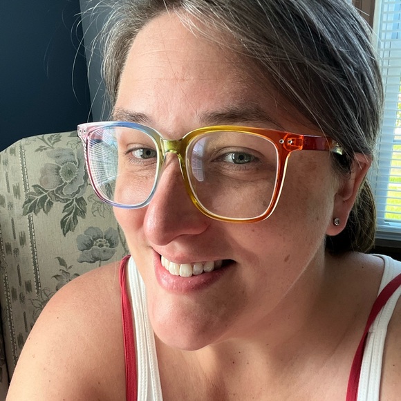 Meet your Posher, Chelsey - Picture 1 of 1